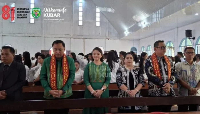 Bupati Kutai Barat Resmikan Gedung Baru Stasi Tering Seberang, Sekaligus Hadiri Yubileum Emas
